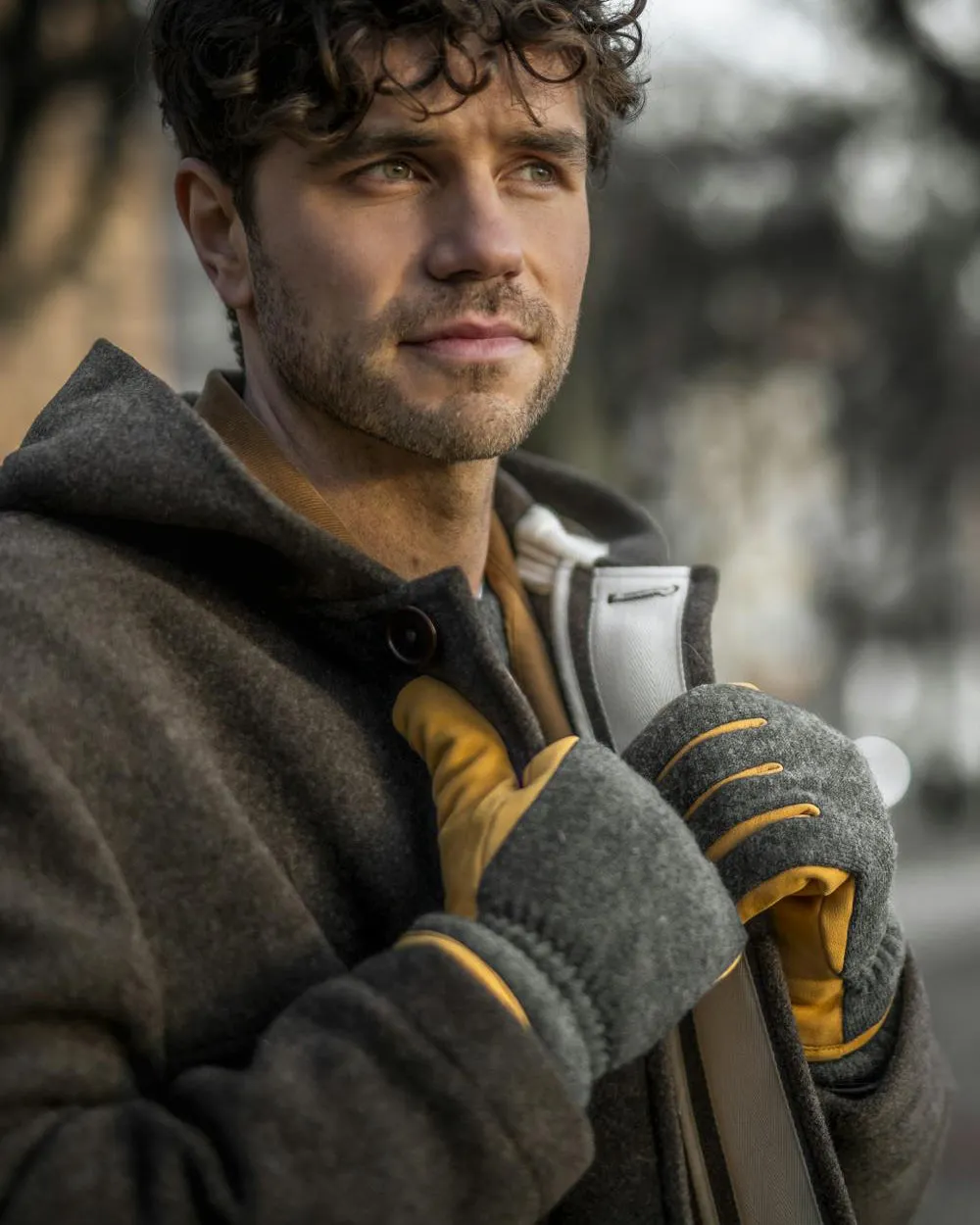 Hestra Noah Goatskin Nubuck & Wool Gloves - Charcoal / Tan