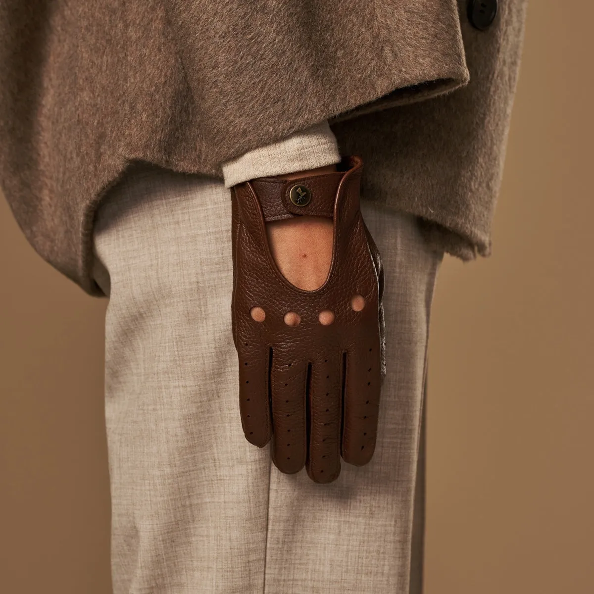Marley (brown) – luxurious driving gloves made of American deerskin leather