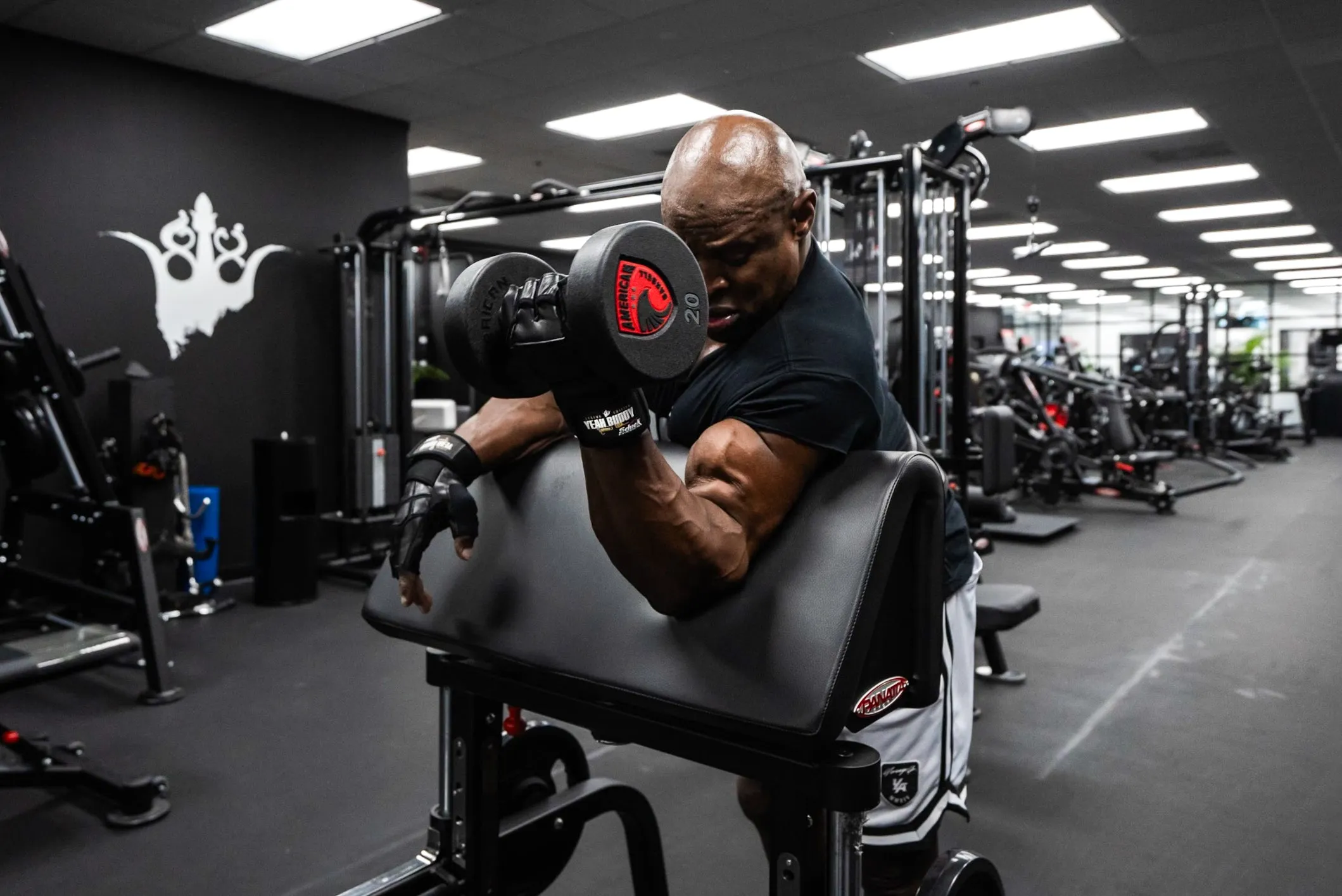 Model RCx8 Ronnie Coleman Yeah Buddy Signature Series Lifting Gloves