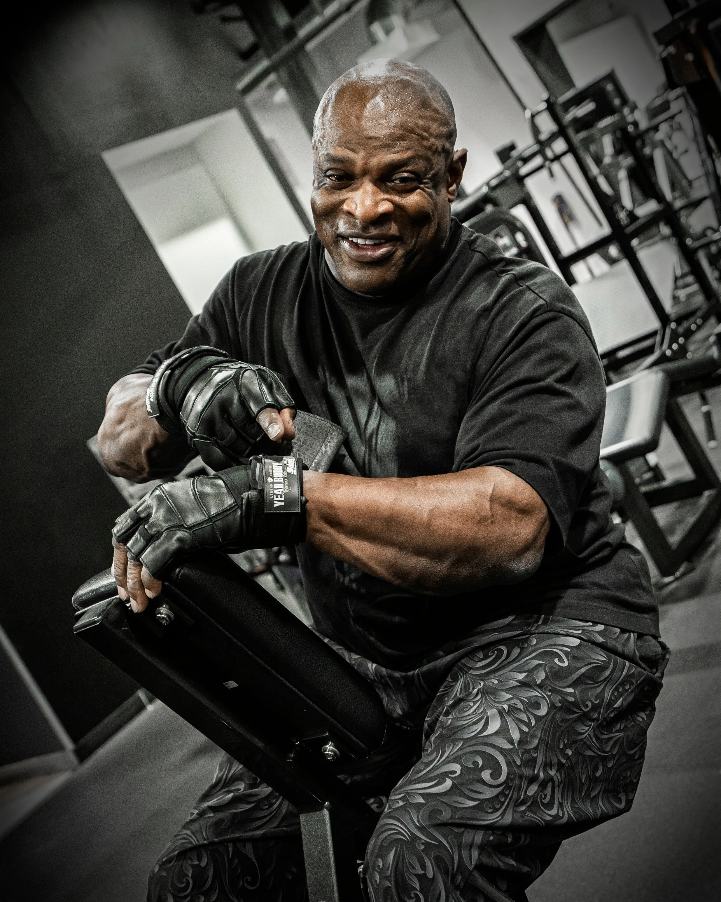 Model RCx8 Ronnie Coleman Yeah Buddy Signature Series Lifting Gloves